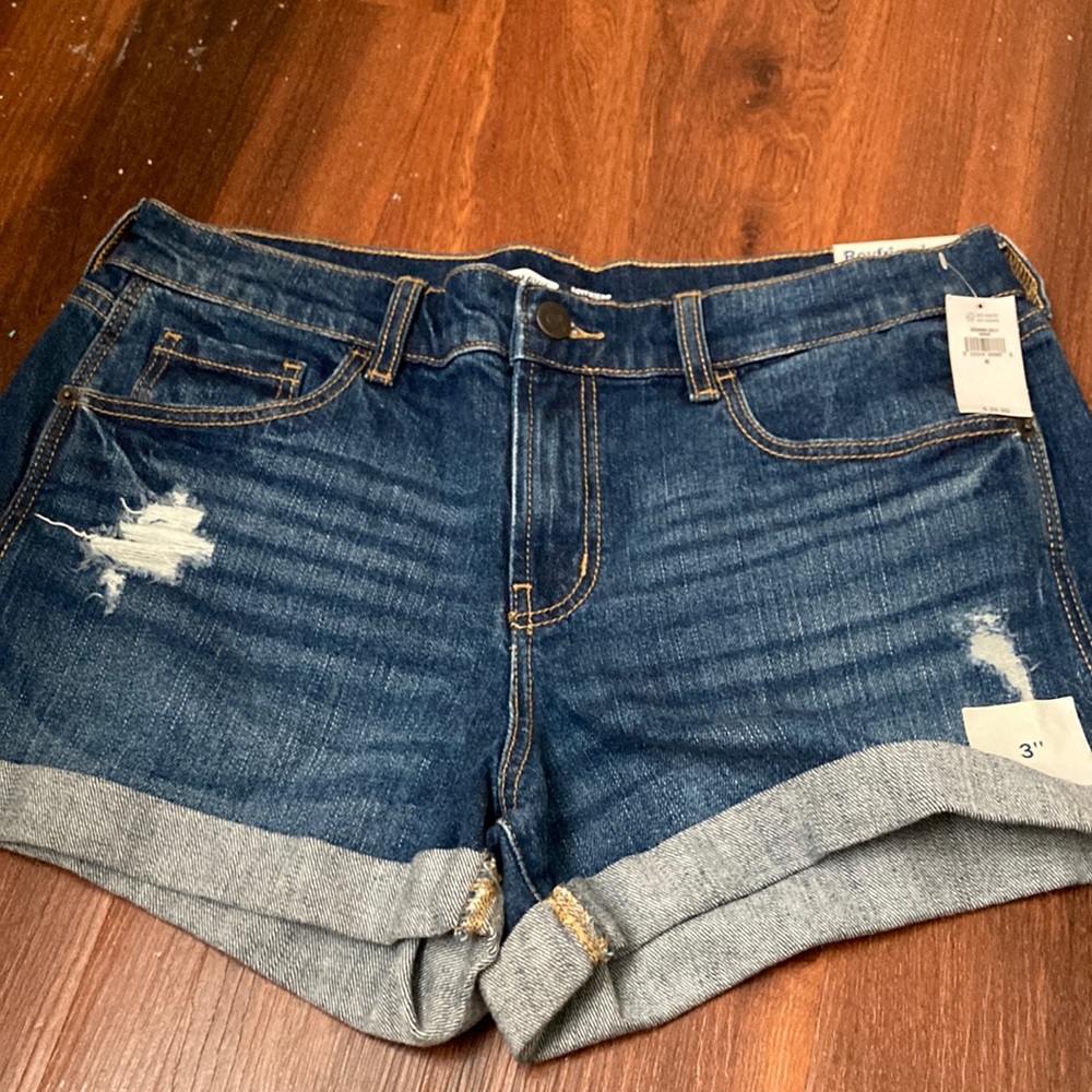 Old navy, size 6,blue shorts
